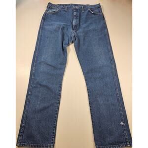 Vintage 13mwz made in USA 40x34 wrangler western rodeo blue jeans TALL mens
